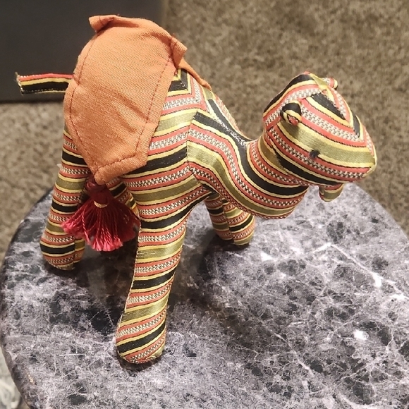 Striped Camel Plush with Saddle - Picture 4 of 6